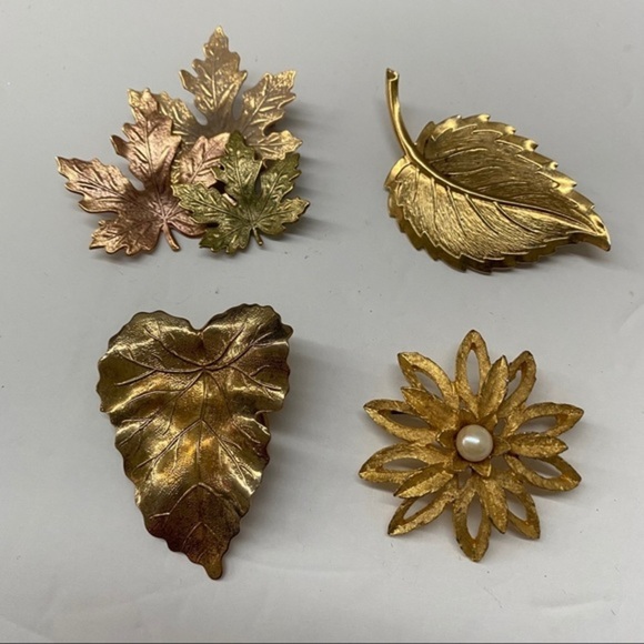 Jewelry - Brooch Scarf Ring Clip‎ Bundle Leaves Floral